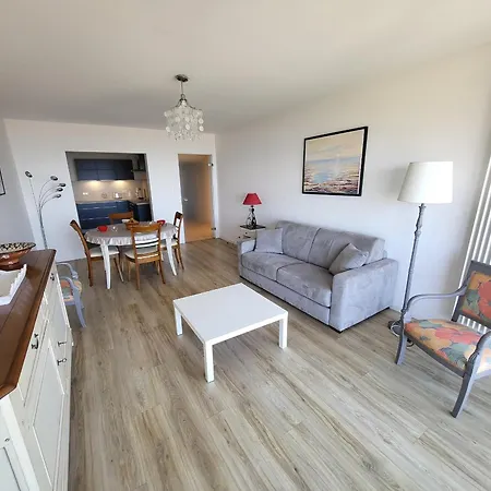 T3 Renove, Face Avec Garage Et Wifi, Aux Sables D'olonne - Fr-1-92-919 * Les Sables-d'Olonne