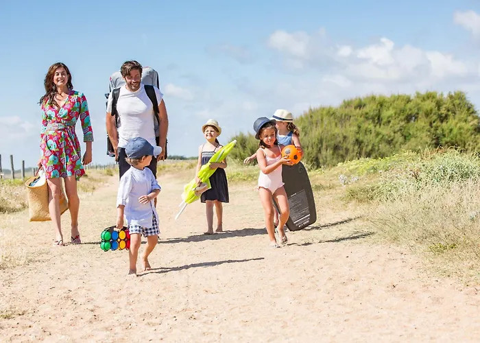 T3 Renove Face A La Avec Garage Et Wifi - Fr-1-92-919 *